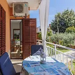 Elvi By Interhome * Umag