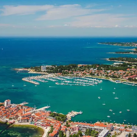 Elvi By Interhome 乌马格