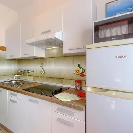 Elvi - Uma106 By Interhome Apartman Umag